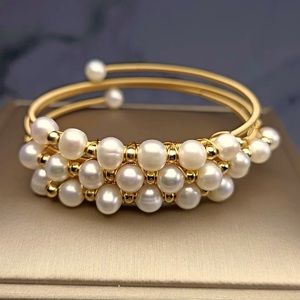 Natural pearl bracelet